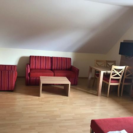 Laupus-Hof Apartment Bad Vilbel Bagian luar foto