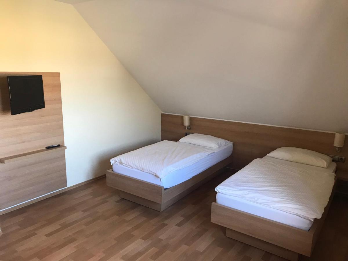 Laupus-Hof Apartment Bad Vilbel Bagian luar foto
